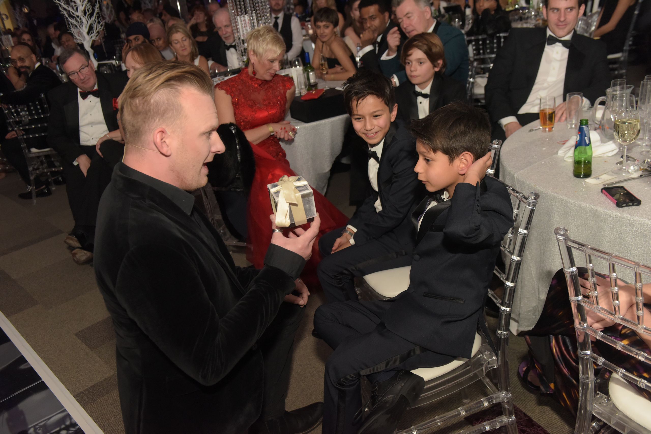 Best Close Up Magician Hire London Close Up Magician Norwich