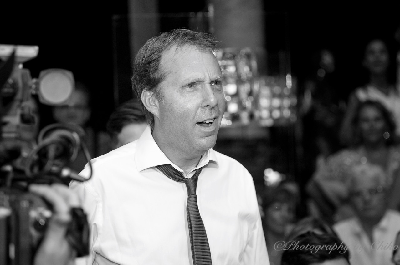 Magician for Bar Mitzvah, UK's No.1 Bar Mitzvah Illusionist Sean Alexander